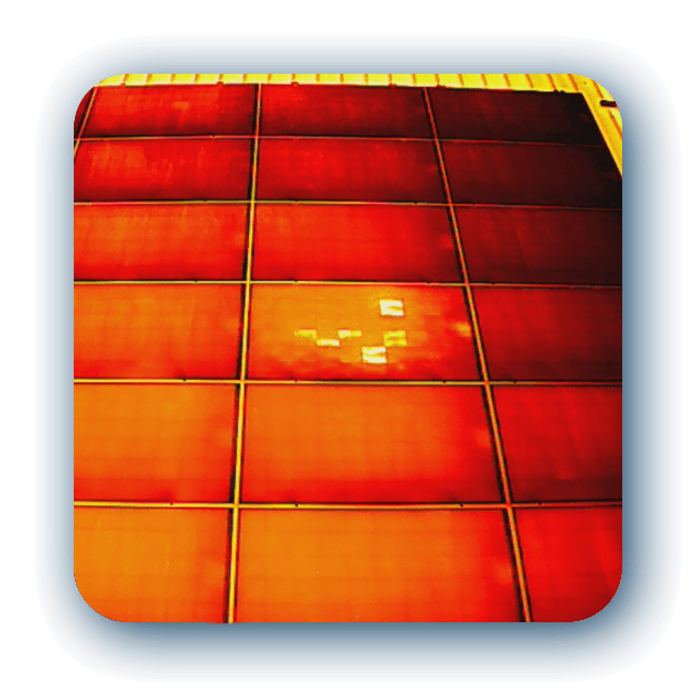 Défaut détecté par thermographie sur des panneaux photovoltaïques inspectés par drone